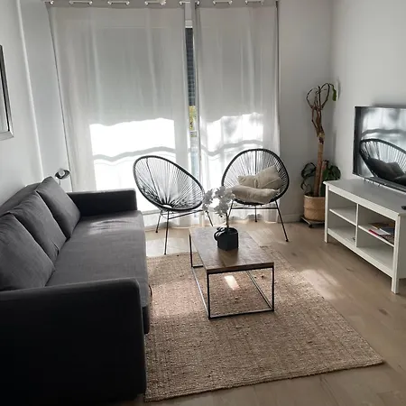 Piso Centrico Con Patio Privado-3